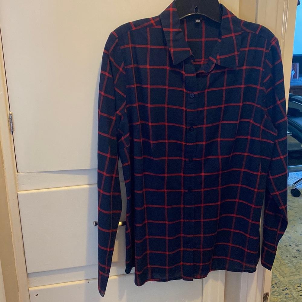 The Limited 100% cotton tailored fit button up shirt